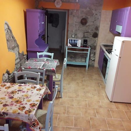 Casa Graci Hotel Bosa Bagian luar foto