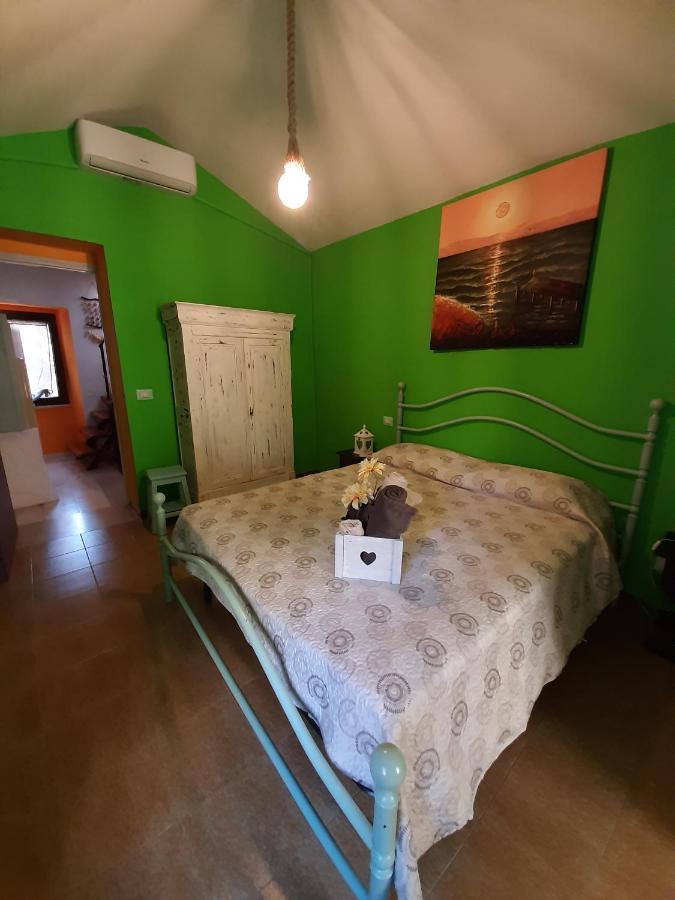 Casa Graci Hotel Bosa Bagian luar foto